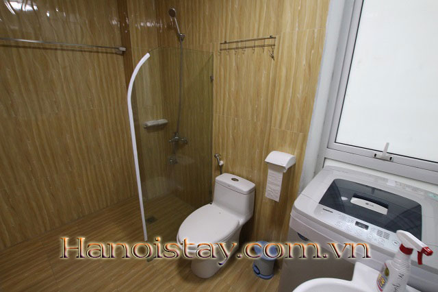 Cho Thuê Căn Hộ Cực Rẻ Với 2 Phòng Ngủ Full Nội Thất Tại Tây Hồ 8