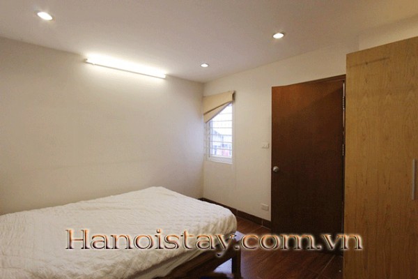 Cho thuê căn hộ đầy đủ nội thất tại phố Âu Cơ, quận Tây Hồ 4