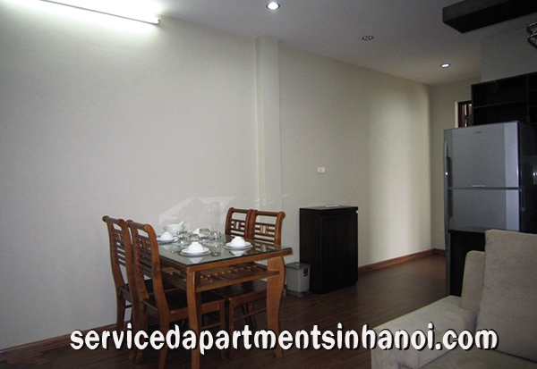Cho thuê căn hộ dịch vụ 1 phòng ngủ, full nội thất hiện đại ở Đặng Thai Mai, Tây Hồ 2