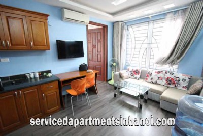 Cho thuê căn hộ dịch vụ 1 phòng ngủ gần hồ Thiền Quang và công viên Thống Nhất