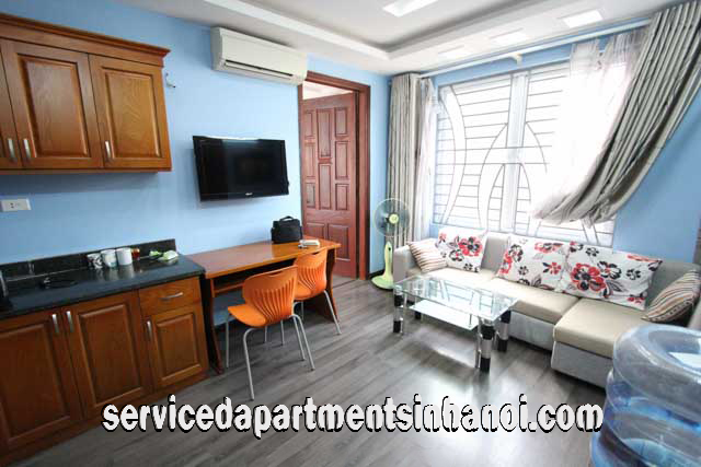 Cho thuê căn hộ dịch vụ 1 phòng ngủ gần hồ Thiền Quang và công viên Thống Nhất 1