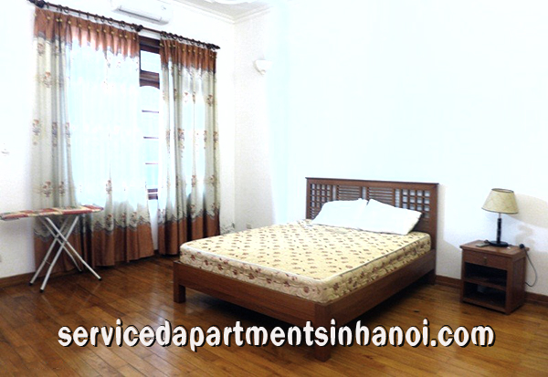 Cho thuê căn hộ dich vụ 1 phòng ngủ ở Đặng Thai Mai, Tây Hồ 4