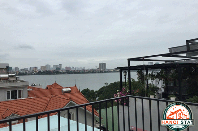 Cho thuê căn hộ dịch vụ 2 phòng ngủ gần hồ Tây với nội thất hiện đại 6