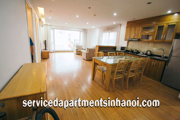 Cho thuê căn hộ dịch vụ 2 phòng ngủ phố Tô Ngọc Vân, Tây Hồ