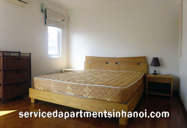 Cho thuê căn hộ dịch vụ 2 phòng ngủ với ban công đẹp, view hồ 7