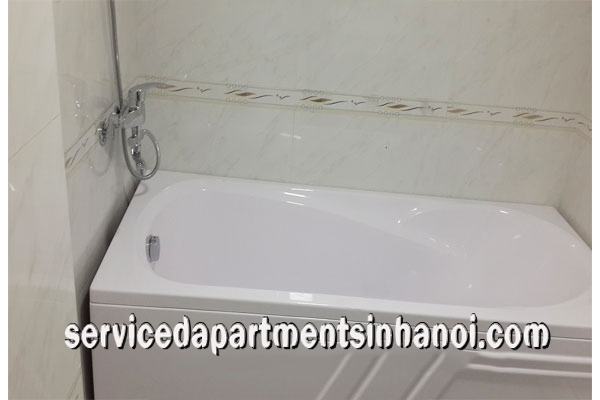 Cho thuê căn hộ dịch vụ có ban công tại Hoàng Quốc Việt, Cầu Giấy 8