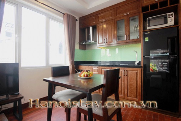Cho thuê căn hộ dịch vụ đầy đủ nội thất tại phố Tô Ngọc Vân, Tây Hồ 2