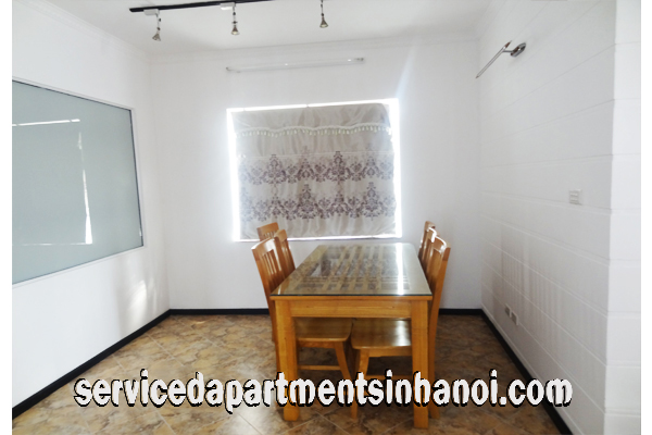 Cho thuê căn hộ dịch vụ giá rẻ, full nội thất gần Công viên nước Hồ Tây 4