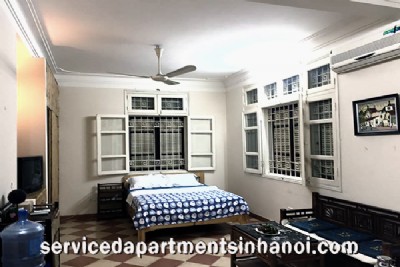 Cho thuê căn hộ dịch vụ giá rẻ phố Đội Cấn, Ba Đình, Hà Nội