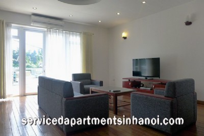 Cho thuê căn hộ dịch vụ tại phố Đặng Thai Mai, Tây Hồ có ban công