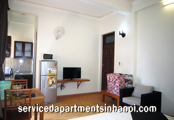 Cho thuê căn hộ dịch vụ tại phố Tô Ngọc Vân, Tây Hồ