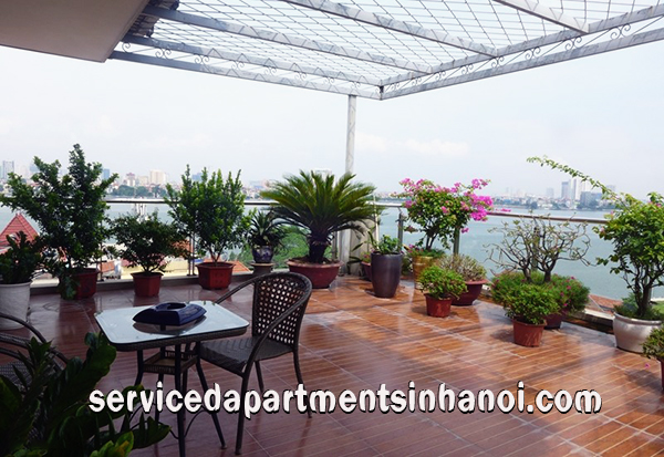 Cho thuê căn hộ dịch vụ tuyệt đẹp với sân thượng đẹp tại Đặng Thái Mai, Tây Hồ