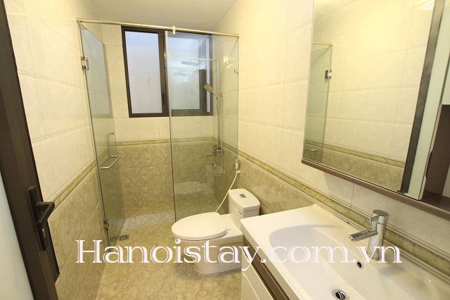 Cho thuê căn hộ đủ đồ mới đẹp Quận Tây Hồ, có ban công rộng 6