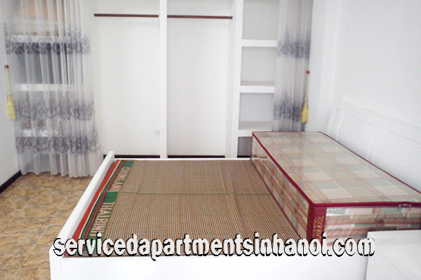 Cho thuê căn hộ giá rẻ 2 phòng ngủ phố Lạc Long Quân, Tây Hồ 6