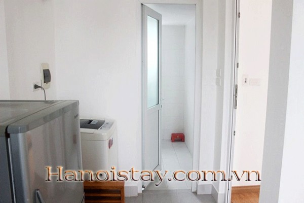 Cho thuê căn hộ giá rẻ, full nội thất ở phố Ngọc Hà, Ba Đình 6