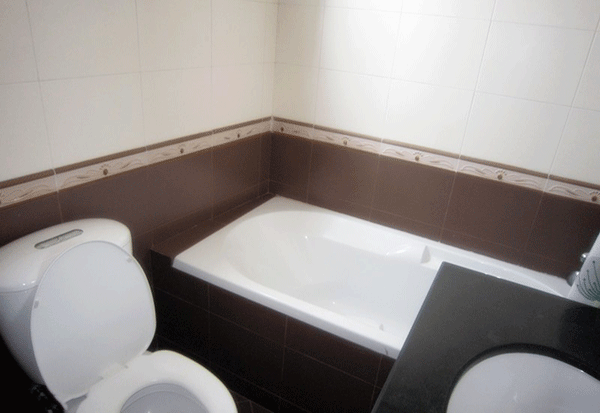 Cho thuê căn hộ hai phòng ngủ tại Xuân Diệu, Tây Hồ, có ban công 11