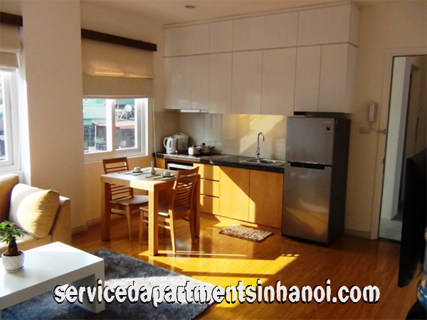 Cho thuê căn hộ hiện đại 2 phòng ngủ tại phố Kim Mã, Ba Đình 9