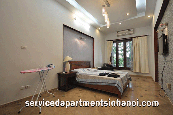 Cho thuê căn hộ mặt hồ Trúc Bạch, diện tích rộng, 180m2 2