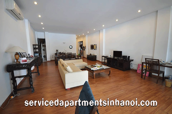 Cho thuê căn hộ mặt hồ Trúc Bạch, diện tích rộng, 180m2 4