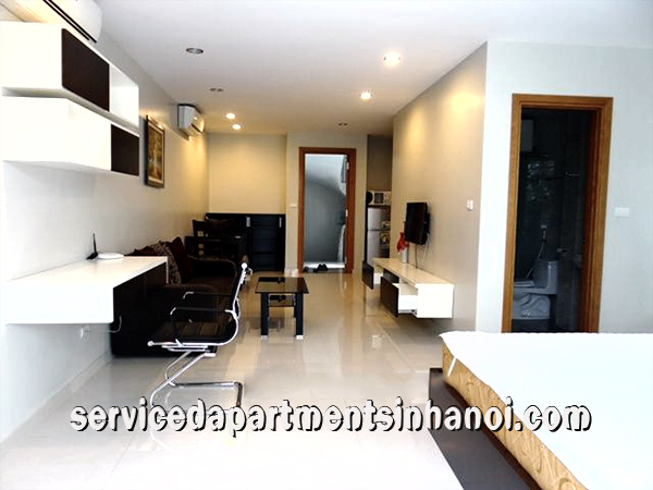 Cho thuê căn hộ mini măt hồ Trúc Bạch, Ba Đình 10