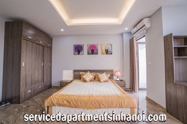 Cho thuê căn hộ mới 2 phòng ngủ gần Trung Hòa Nhân Chính 8