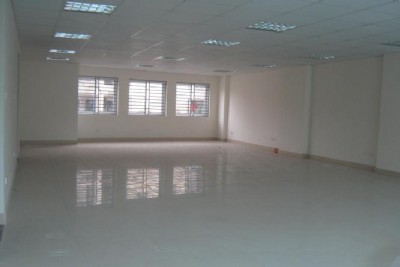 Cho thuê mặt bằng 100m2 làm văn phòng tại phố Trần Duy Hưng, Cầu Giấy