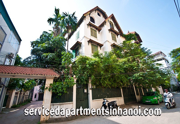 Cho thuê nhà riêng 4 phòng ngủ có sân vườn và tầng hầm tại Đặng Thai Mai, Tây Hồ