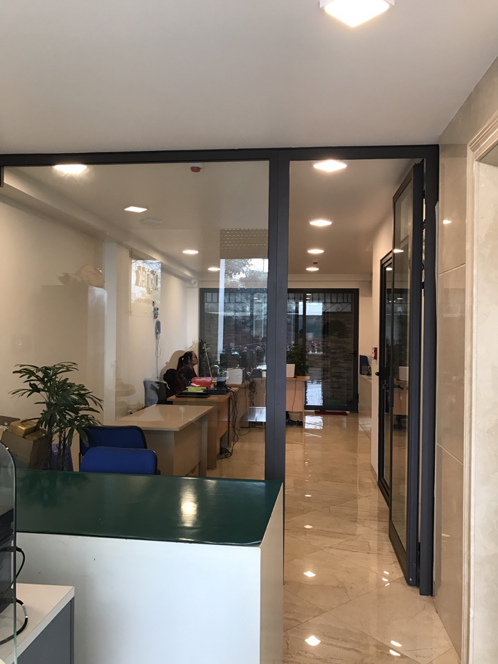 Cho thuê văn phòng tầng 1 và 2 tại mặt phố Dịch Vọng Hậu, quận Cầu Giấy 6