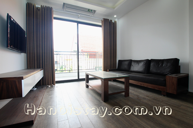 Chủ nhà cần cho thuê căn hộ dịch vụ mới và nhiều ánh sáng khu Yên Phụ, Tây Hồ 2