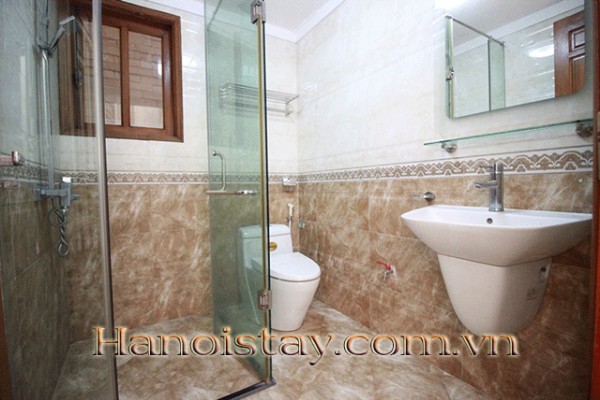 Cho thuê căn hộ đầy đủ nội thất tại phố Tô Ngọc Vân, quận Tây Hồ 2