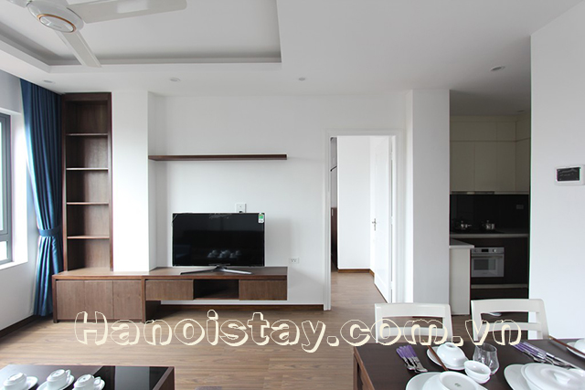 Tòa nhà căn hộ dịch vụ cao cấp cho thuê căn hộ tầng cao, đầy đủ nội thất ở phố Tô Ngọc Vân 3