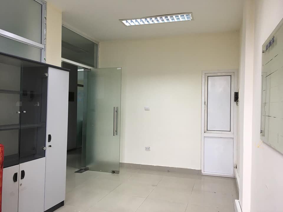 Tôi có diện tích 20m2 muốn cho thuê làm văn phòng giá rẻ, tòa nhà có thang máy 5