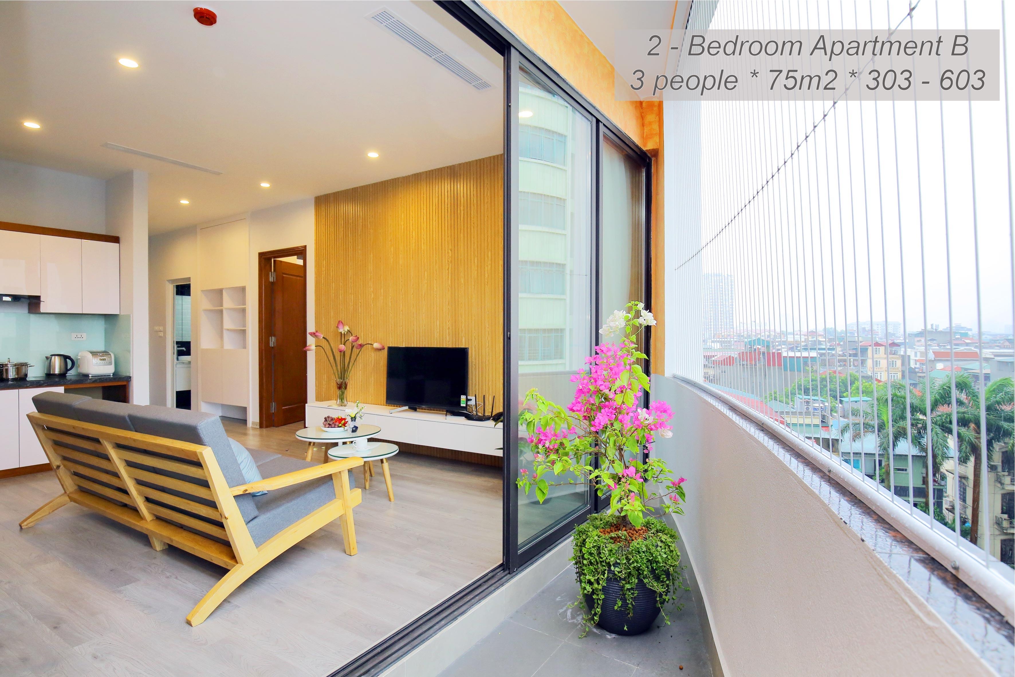 Trải nghiệm cuộc sống tại căn hộ dịch vụ 2PN Phố Hoàng Hoa Thám, Ba Đình, GIÁ RẺ thuê ngay kẻo lỡ