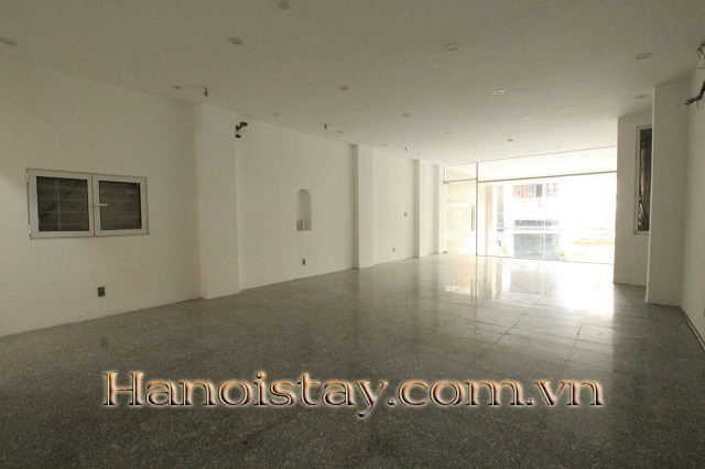 Văn phòng 60m2 tại tầng lửng cho thuê ngay mặt phố Trần Quốc Toản, Hoàn Kiếm 6